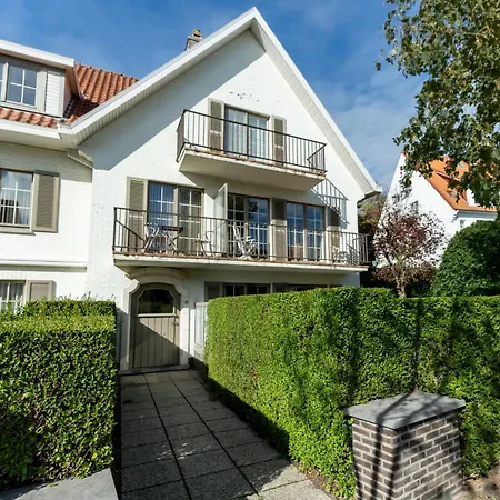 Apartment Pura Vida With Private Parking By Interhome